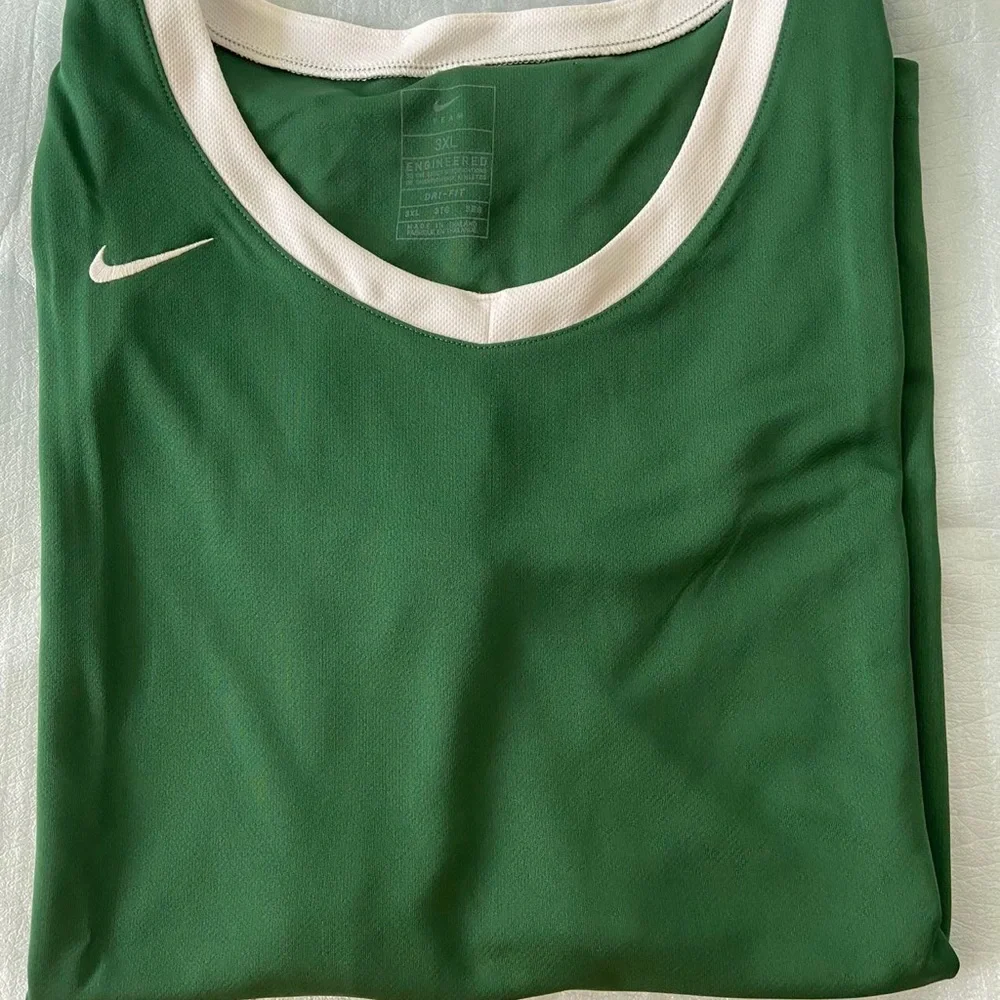 Nike Women's Elite Jersey Size 3XL